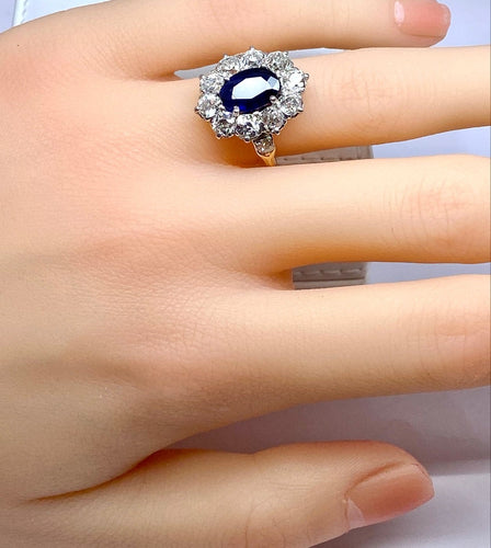 50 Bague marguerite en or 18 carats, saphir et diamants 58 Facettes AB735
