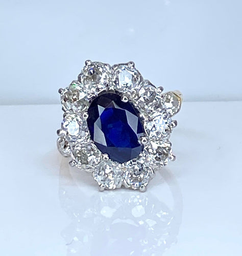 50 Bague marguerite en or 18 carats, saphir et diamants 58 Facettes AB735