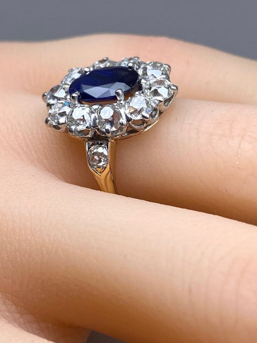 50 Bague marguerite en or 18 carats, saphir et diamants 58 Facettes AB735