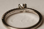 48 Cartier Étincelle - Bague solitaire en platine et diamants 58 Facettes Cartier 025
