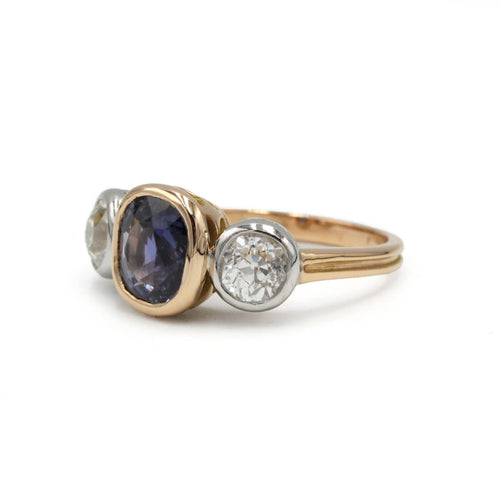 54 Bague en or 750, diamants et saphir 1,34 ct 58 Facettes SA068