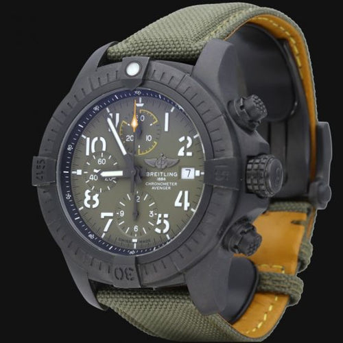 Breitling Avenger - Montre chronographe 45 Night Mission 58 Facettes MT47260