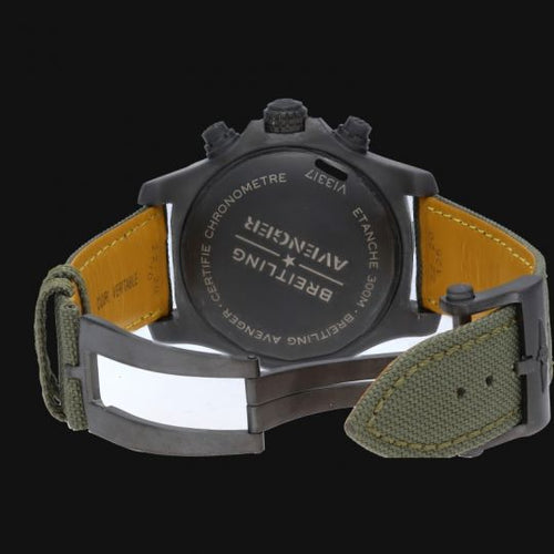 Breitling Avenger - Montre chronographe 45 Night Mission 58 Facettes MT47260