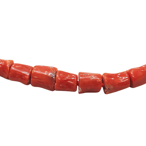 Collier en or 18 carats et corail rouge 58 Facettes COV1280
