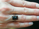 55 Bague ancienne en or jaune et agate guerrier grec 58 Facettes 01379