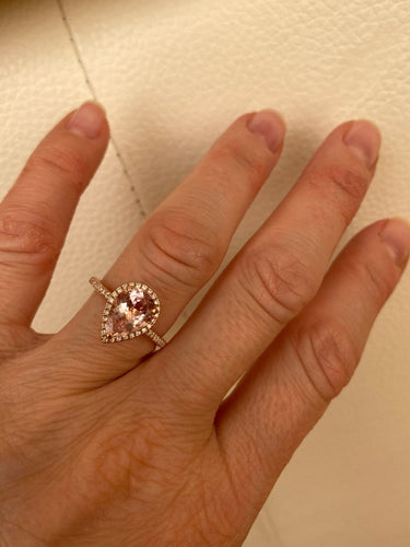 50 Bague halo en or rose 18K avec morganite poire et diamants 58 Facettes ring