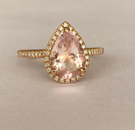 50 Bague halo en or rose 18K avec morganite poire et diamants 58 Facettes ring