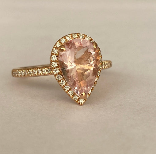 50 Bague halo en or rose 18K avec morganite poire et diamants 58 Facettes ring