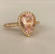 50 Bague halo en or rose 18K avec morganite poire et diamants 58 Facettes ring