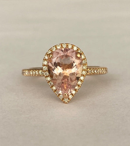 50 Bague halo en or rose 18K avec morganite poire et diamants 58 Facettes ring