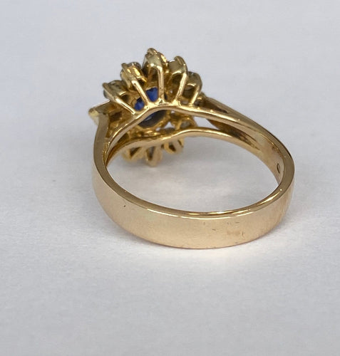 Bague 50 Bague en or jaune 18K avec saphir et diamants 58 Facettes ring