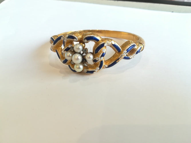 Bracelet ancien en or jaune, émail, perles et diamants 58 Facettes 01380