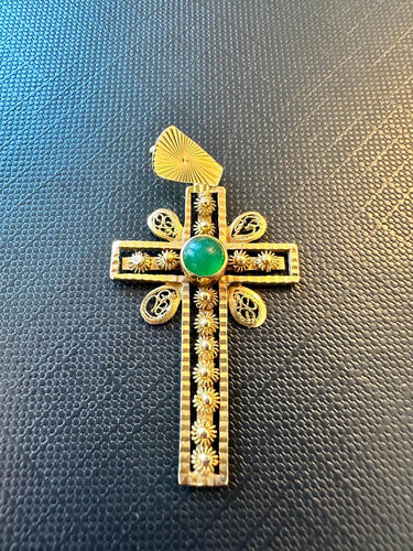 Pendentif Croix portugaise Art déco - Pendentif en or jaune et émeraude 58 Facettes P1622D