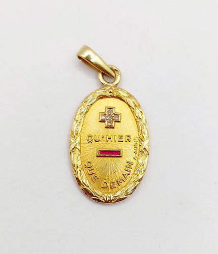 Augis - Pendentif médaille d'amour en or 18k, diamant et rubis 58 Facettes A07585