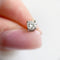 Embrace - Boucle d’oreille solitaire en or blanc et diamant 58 Facettes Earrings-003