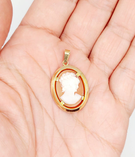 Pendentif vintage en or rose 18k avec camée sur coquillage 58 Facettes A07589