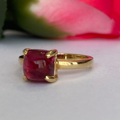 50 Tiffany & Co. Paloma Picasso - Bague en or jaune et tourmaline rubellite 58 Facettes ring