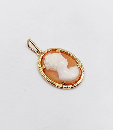 Pendentif vintage en or rose 18k avec camée sur coquillage 58 Facettes A07590