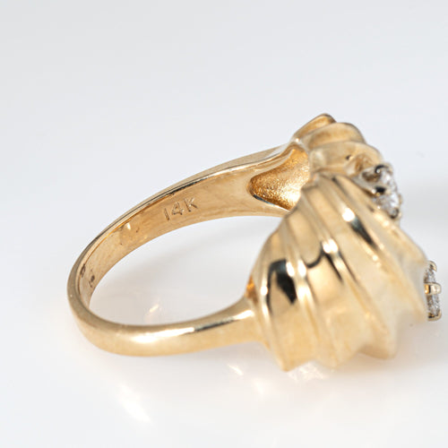 Bague 52 Bague cocktail vintage - dôme ajouré en or jaune 14 carats et diamants 58 Facettes G13622