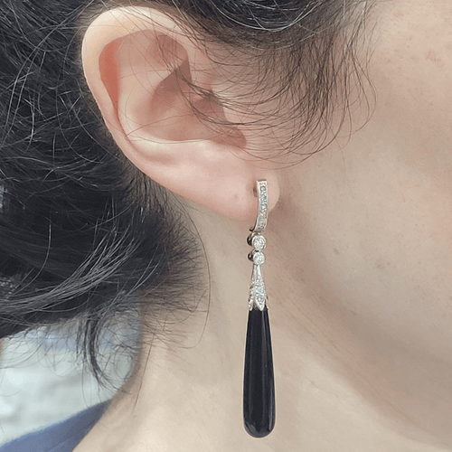 Boucles d'oreilles en or blanc, diamants et onyx 58 Facettes T121