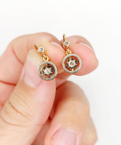 Dormeuses cible Art déco en or 18k, platine et diamants 58 Facettes A07595