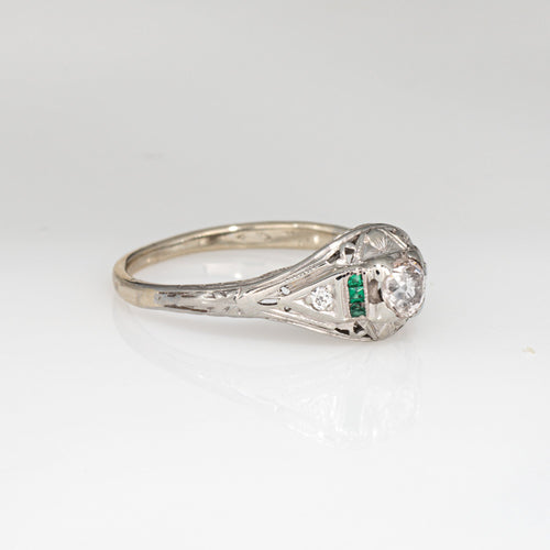 Bague 56 Art déco - Bague en or blanc 14k, diamants et émeraudes 58 Facettes G13877