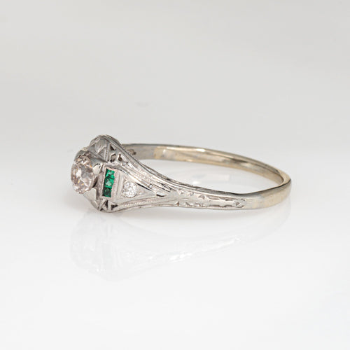 Bague 56 Art déco - Bague en or blanc 14k, diamants et émeraudes 58 Facettes G13877