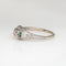 Bague 56 Art déco - Bague en or blanc 14k, diamants et émeraudes 58 Facettes G13877