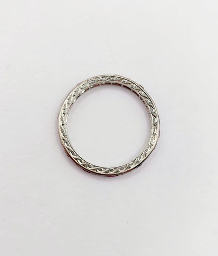 50 Alliance américaine Art déco - Bague éternité en or blanc 18k et rubis 58 Facettes A07600