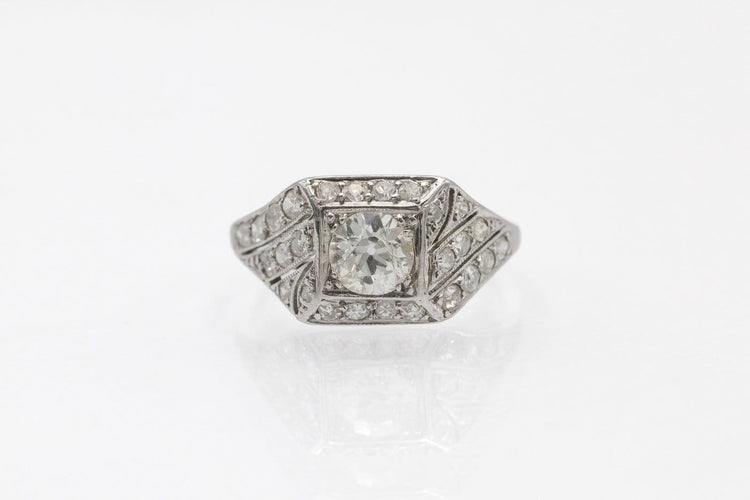 52 Art Déco - Bague en platine et diamants taille ancienne 58 Facettes 13500