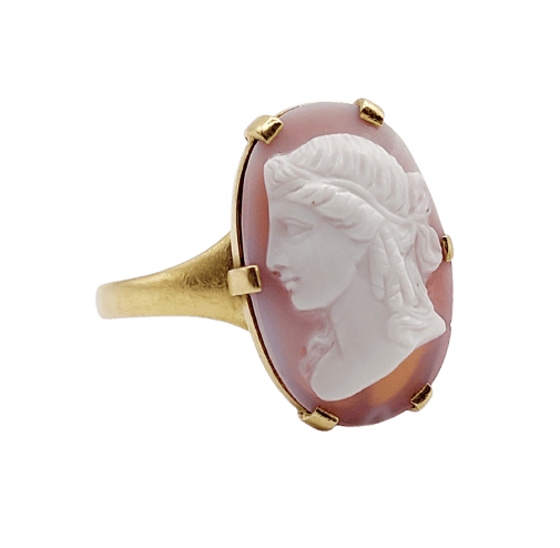 48.5 Bague antique en or 18k et camée sur calcédoine 58 Facettes A07611