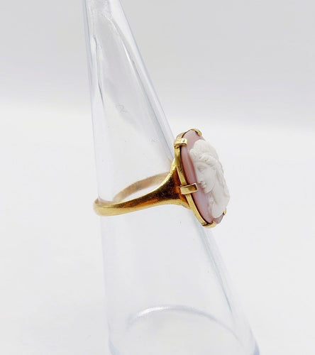 48.5 Bague antique en or 18k et camée sur calcédoine 58 Facettes A07611