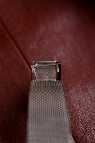 Montre Piaget Tank - Montre extra-plate en or blanc Clous de Paris 58 Facettes MONTRE-013