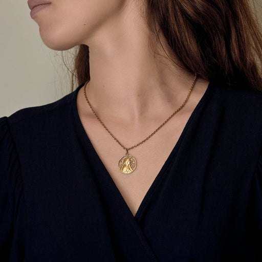 Collier Chaîne et pendentif Vierge en or jaune 18K 58 Facettes 58FC62