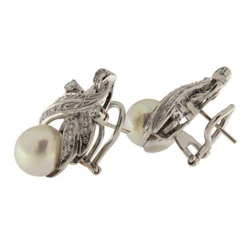 Boucles d'oreilles en or blanc, diamants et perles 58 Facettes G3996