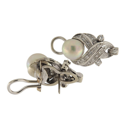 Boucles d'oreilles en or blanc, diamants et perles 58 Facettes G3996