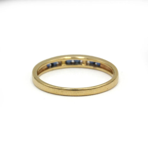 55 Demi-alliance - Bague en or jaune, diamants et saphirs 58 Facettes 260196R