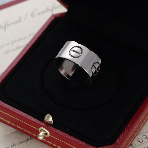 63 Love Extra Large - Bague en or gris 18k 58 Facettes FB11726