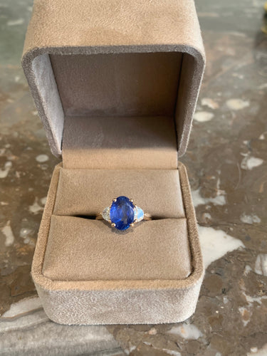 Bague 52 Bague saphir de Ceylan ovale non chauffé en or rose 18 carats et diamants 58 Facettes BSA100