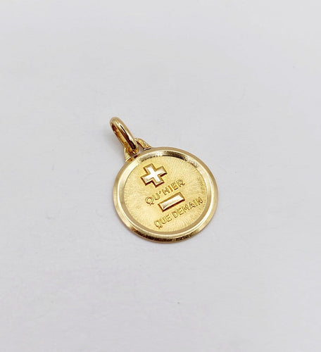 Augis - Pendentif médaille d'amour en or 18k 58 Facettes A07651