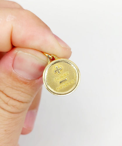 Augis - Pendentif médaille d'amour en or 18k 58 Facettes A07651