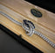 Bracelet en or blanc avec diamants et saphirs 58 Facettes BRA 3560