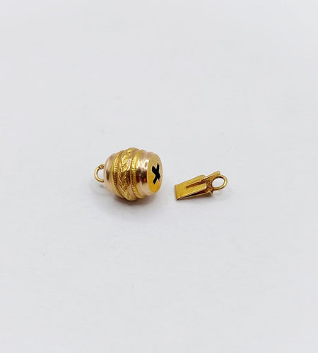 Fermoir de collier victorien en or 18k ciselé 58 Facettes A07660