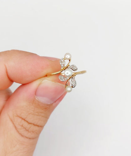 51 Bague fleur Art nouveau en or 18k, platine, perles et diamants 58 Facettes A07565