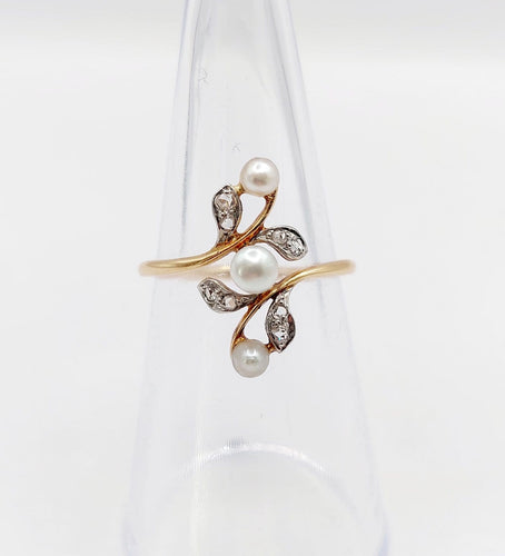 51 Bague fleur Art nouveau en or 18k, platine, perles et diamants 58 Facettes A07565