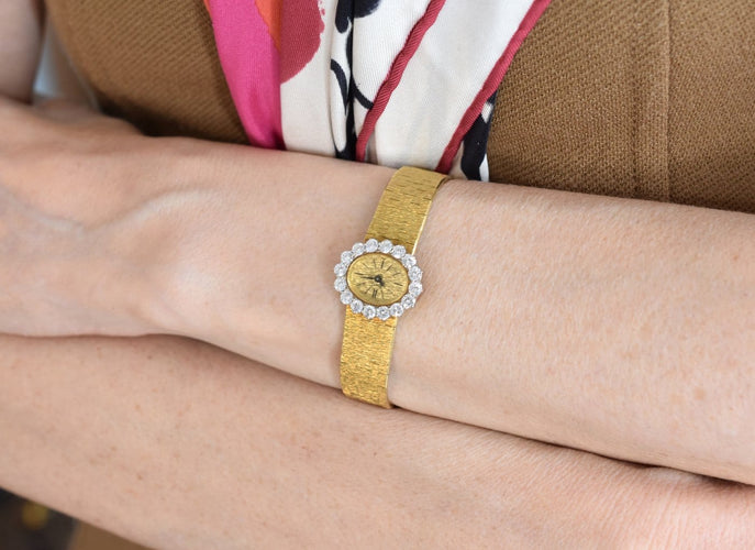 Piaget Haute Joaillerie - Montre en or jaune 18 carats et diamants 58 Facettes PIA-200