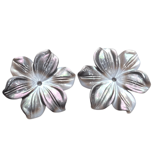 Boucles d'oreilles fleurs en or blanc, nacre et saphirs 58 Facettes T290PI132