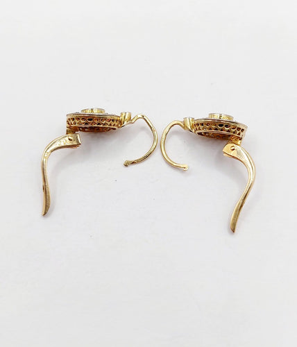 Dormeuses cible Art déco - Boucles d'oreilles en or 18k, platine et diamants 58 Facettes A07499