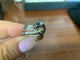 55 Bague serpent en or blanc avec saphir et diamants 58 Facettes BA 437