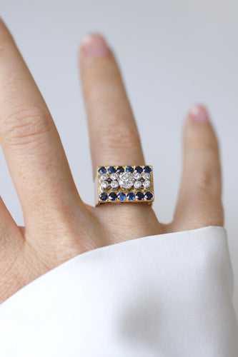 53 Tank - Bague en or rose, platine, diamant coussin et saphirs 58 Facettes
